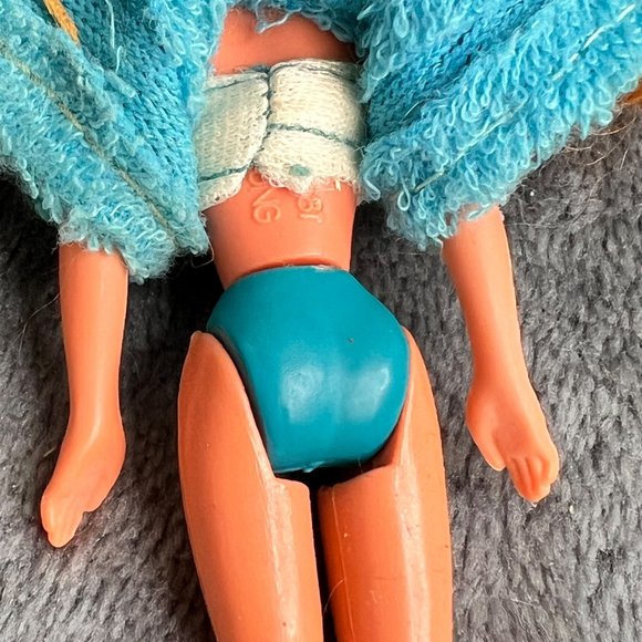 Vintage 1981 CPG Glamour Gal Doll with Bikini Top Robe Blue Hong Kong - Picture 7 of 7